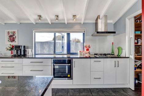Photo of property in 77a Wilson Street, Hawera, 4610