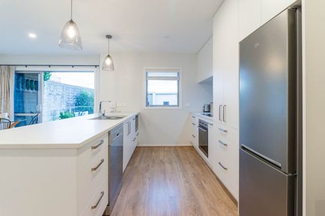 Photo of property in 1/19 Ruakiwi Road, Hamilton Lake, Hamilton, 3204