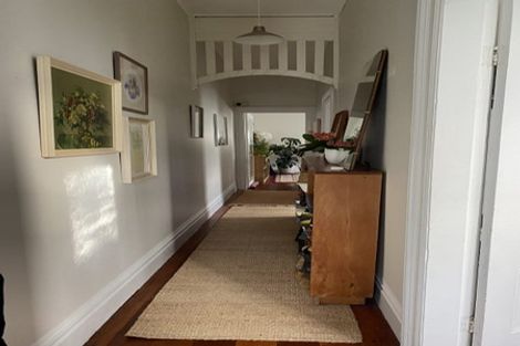 Photo of property in 32 Mckinley Crescent, Brooklyn, Wellington, 6021