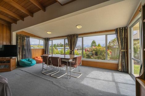 Photo of property in 18 Pompolona Street, Te Anau, 9600