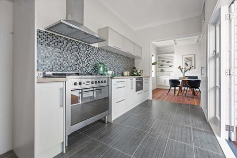 Photo of property in 7 Howden Road, Fairfield, Hamilton, 3214