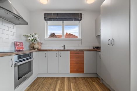 Photo of property in 2/29 Wainoni Road, Wainoni, Christchurch, 8061