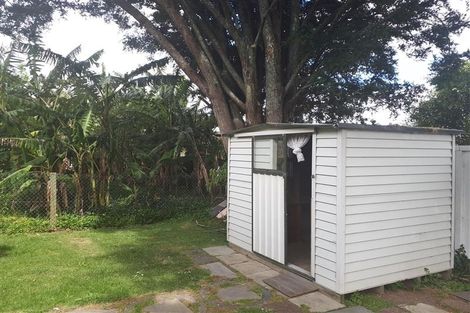 Photo of property in 2/290 Wairau Road, Glenfield, Auckland, 0629
