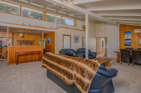 Photo of property in 24 Lewis Street, Blockhouse Bay, Auckland, 0600