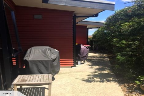 Photo of property in 51 Minaret Drive, Bucklands Beach, Auckland, 2014
