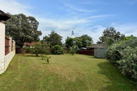 Photo of property in 10 Bendale Place, Papatoetoe, Auckland, 2025