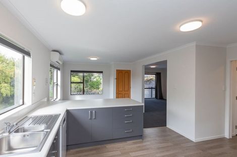 Photo of property in 42 Garland Drive, St Andrews, Hamilton, 3200