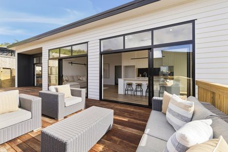 Photo of property in 10 Bob Carter Place, Welcome Bay, Tauranga, 3175