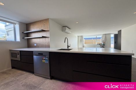 Photo of property in 33 Melbourne Street, South Dunedin, Dunedin, 9012