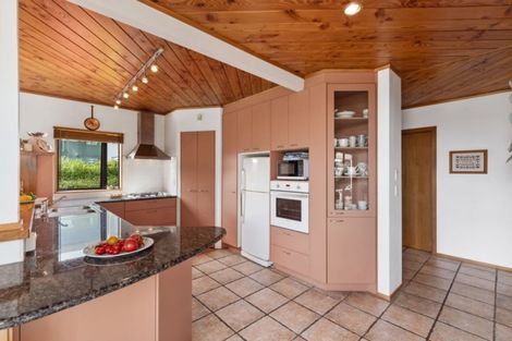 Photo of property in 2/85 Castor Bay Road, Castor Bay, Auckland, 0620