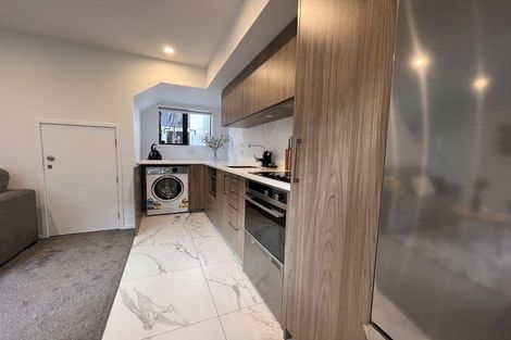 Photo of property in 2/221 Armagh Street, Christchurch Central, Christchurch, 8011