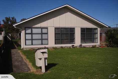 Photo of property in 9 Albany Street, Patea, 4520