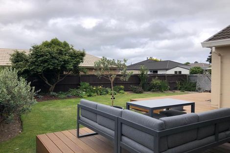 Photo of property in 20 Sawtell Place, Northcote, Christchurch, 8052
