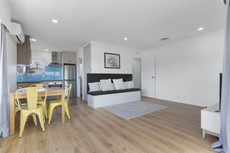 Photo of property in 2/1 Kahika Road, Birkdale, Auckland, 0626