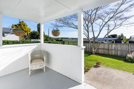 Photo of property in 11 France Street, Waiuku, 2123