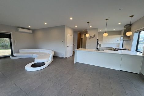 Photo of property in 89 Oak Road, Poraiti, Napier, 4112