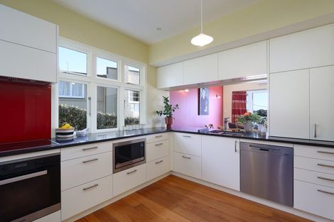 Photo of property in 16 Allan Street, Nelson South, Nelson, 7010