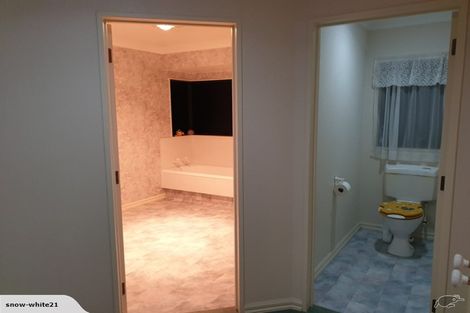 Photo of property in 8 Lynwood Place, Owhata, Rotorua, 3010