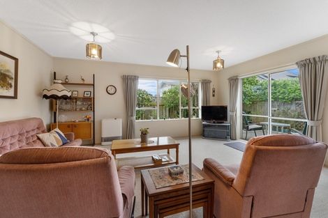 Photo of property in 8 Beach Haven Place, Paraparaumu Beach, Paraparaumu, 5032