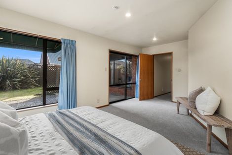 Photo of property in 19 Althorp Place, Avonhead, Christchurch, 8042