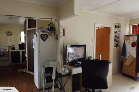 Photo of property in 53 Swiss Avenue, Gonville, Whanganui, 4501