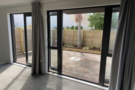 Photo of property in 24a/30 Westward Ho, Glen Eden, Auckland, 0602