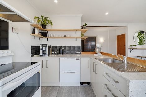 Photo of property in 317 Wainoni Road, Avondale, Christchurch, 8061