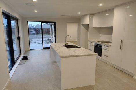 Photo of property in 18 Crossley Avenue, Woodend, 7610