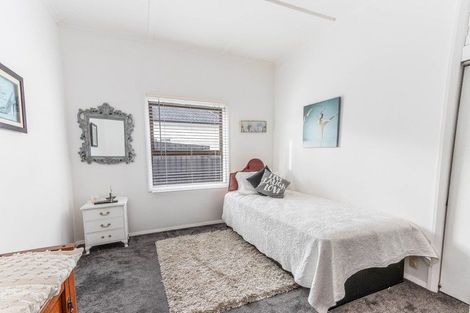 Photo of property in 18 Godwin Crescent, College Estate, Whanganui, 4500