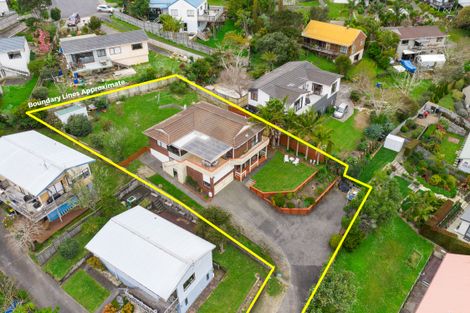 Photo of property in 70 Pemberton Avenue, Bayview, Auckland, 0629