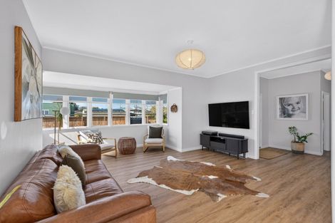 Photo of property in 1 Lowry Terrace, Marewa, Napier, 4110
