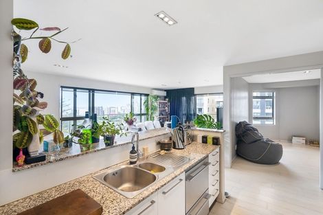 Photo of property in Highgate Towers, 5b/8 Howe Street, Freemans Bay, Auckland, 1011