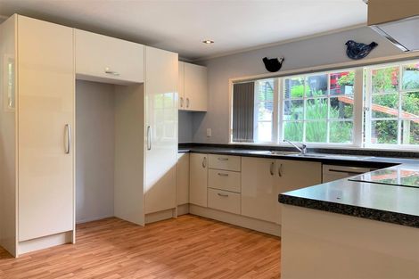 Photo of property in 28 Matipo Road, Mairangi Bay, Auckland, 0630