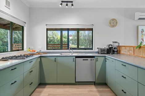 Photo of property in 92 Revans Street, Featherston, 5710