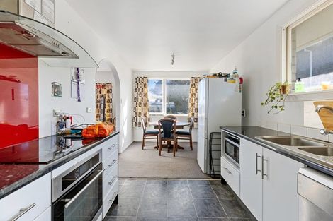 Photo of property in 24 Mountbatten Street, New Brighton, Christchurch, 8061