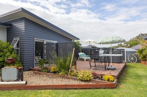 Photo of property in 41 Longreach Drive, Cooks Beach, Whitianga, 3591