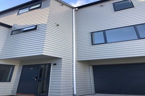 Photo of property in 10c Woodall Place, Totara Vale, Auckland, 0627