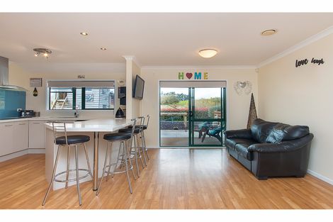 Photo of property in 25 Jenny Lane, Waiuku, 2123