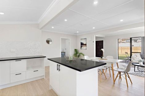 Photo of property in 14 Plunket Avenue, Papatoetoe, Auckland, 2104