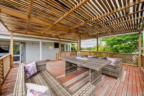 Photo of property in 85 Evelyn Road, Cockle Bay, Auckland, 2014