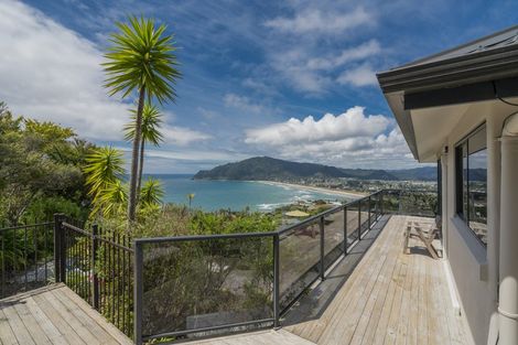 Photo of property in 5 Tirinui Crescent, Tairua, 3508