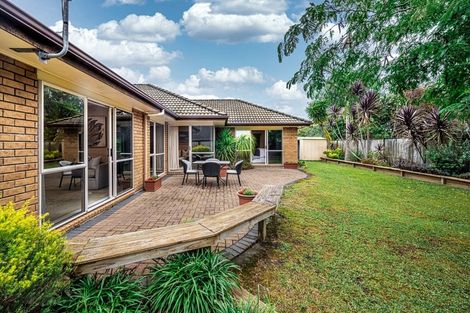 Photo of property in 103 Golfland Drive, Golflands, Auckland, 2013