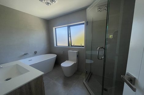 Photo of property in 28a Larne Avenue, Pakuranga Heights, Auckland, 2010