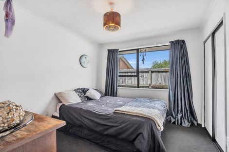 Photo of property in 2/56 Aorangi Road, Bryndwr, Christchurch, 8053