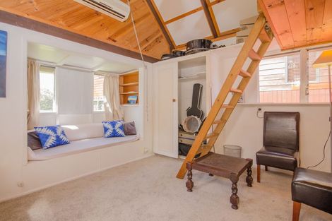 Photo of property in 24 Lewis Street, Blockhouse Bay, Auckland, 0600