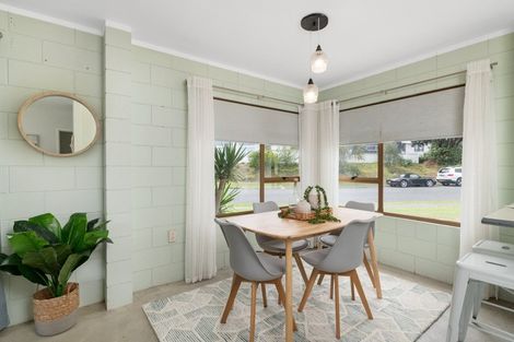 Photo of property in 4 Oceanview Road, Mount Maunganui, 3116