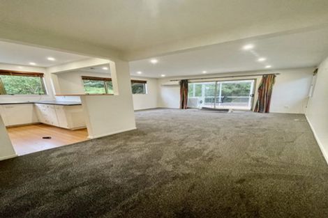 Photo of property in 34 Harbour View Road, Harbour View, Lower Hutt, 5010