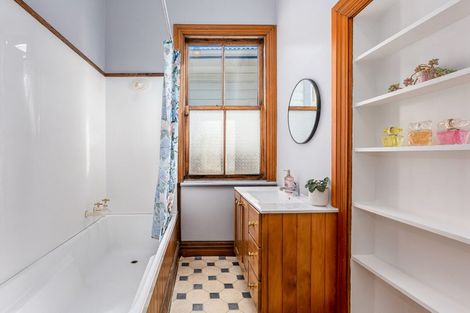 Photo of property in 39 Humber Street, Island Bay, Wellington, 6023