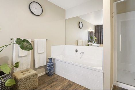 Photo of property in 30 Charlotte Drive, Omokoroa, 3114