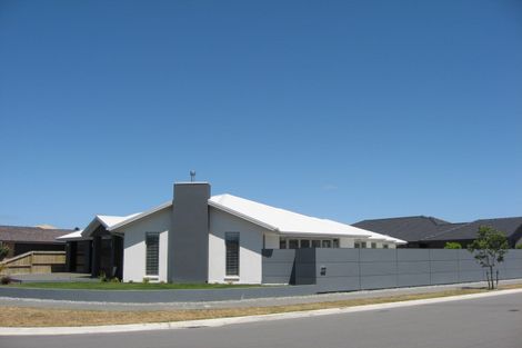 Photo of property in 5 Reka Street, Parklands, Christchurch, 8083